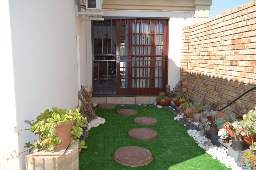 3 Bedroom Property for Sale in Wilkoppies North West